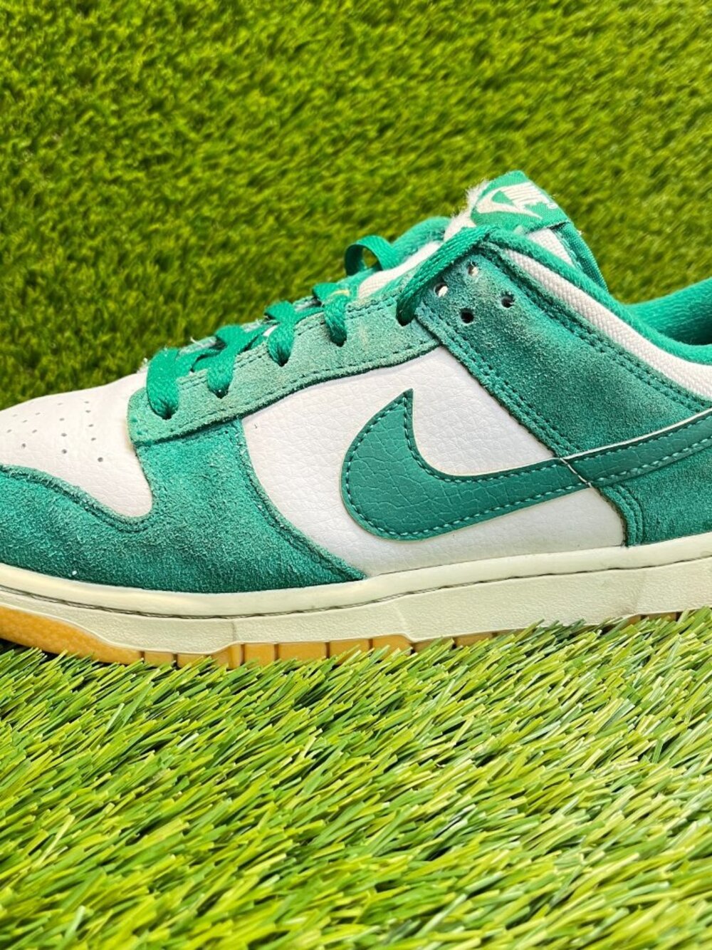 Nike Dunk Low SE Mens Size 9 White Green Gum Athletic Leather Shoes Sneakers - Picture 5 of 12